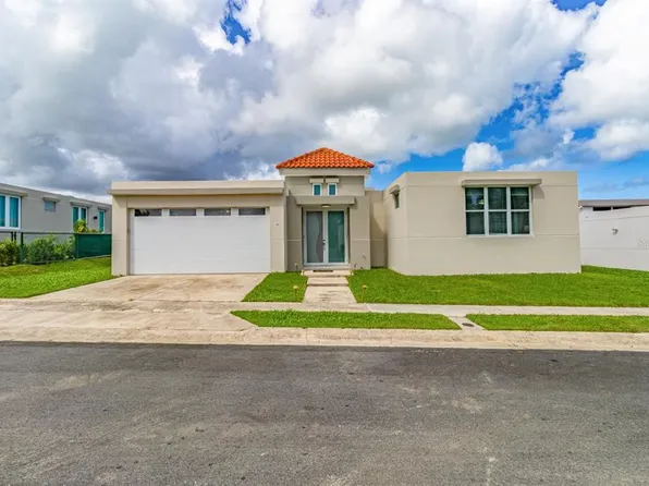 409 Via Shl, Luquillo, PR 00773