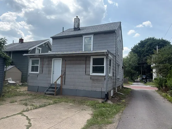 1712 Arnold Ave NW, Canton, OH 44703