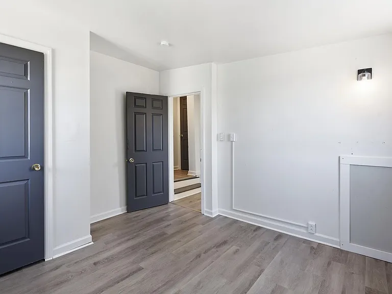 101 West Main St — Photo 36