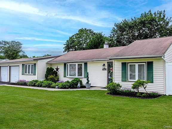 3rd image of 1022 Fire Island Avenue