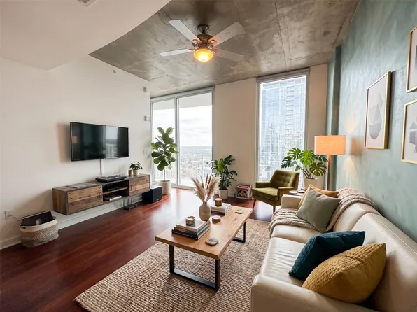 360 Nueces St APT 4008, Austin, TX 78701