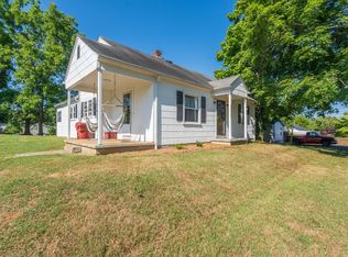 1217 Meadowview Ave, Johnson City, TN 37601