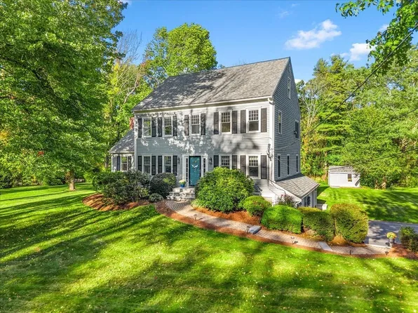 4 Briggs Ln, Scituate, MA 02066