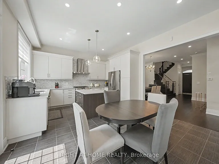 5 Rossini Dr — Photo 7
