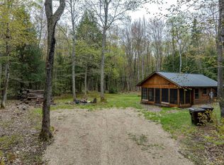 E6659 Crossover Rd, Munising, MI 49862