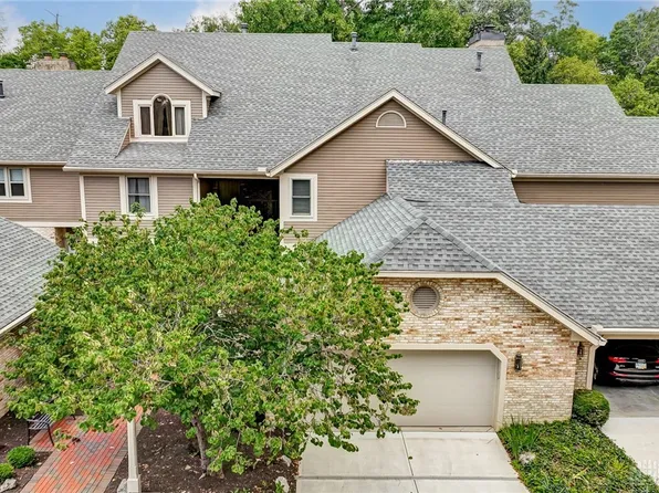 105 Crossridge Dr, Dayton, OH 45429