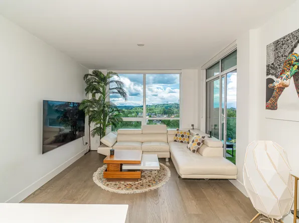 1675 Lions Gate Ln, North Vancouver, BC