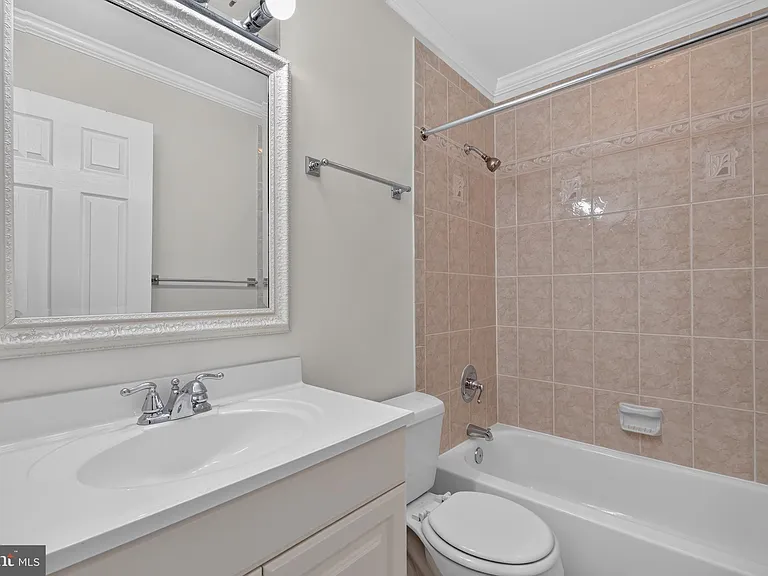 8006 Lady Lewis Ct — Photo 17