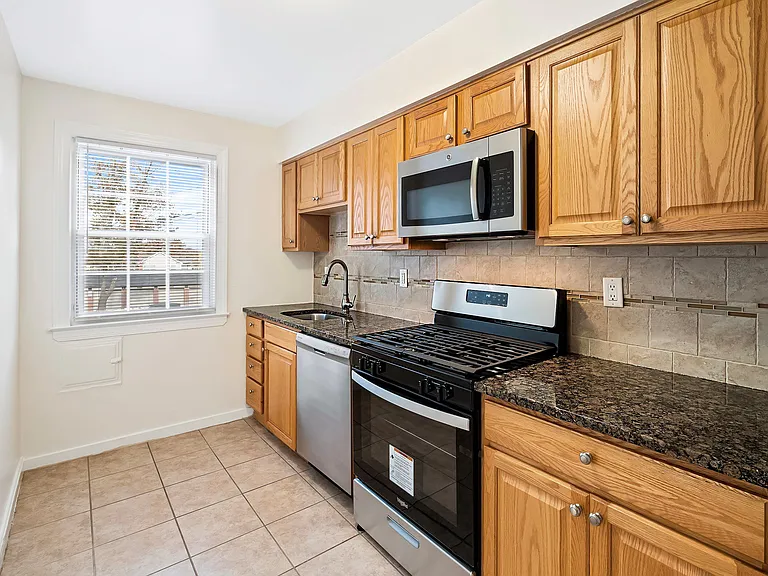 Towne Gardens Townhomes — Photo 17