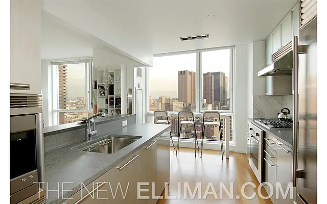 Rented by Douglas Elliman | media 23