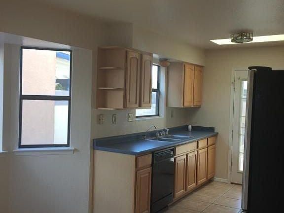 2nd image of 5305 Saratoga Dr NW