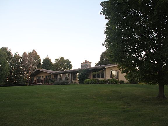 4th image of 1445 76th St SW