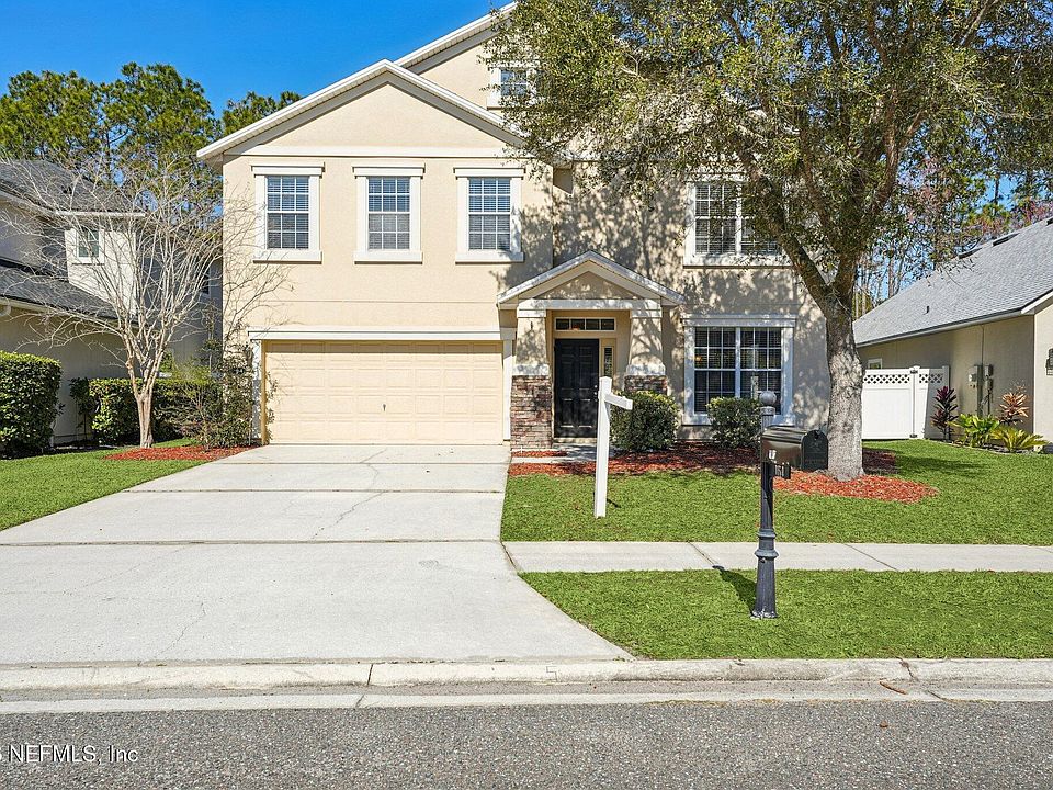 1st image of 164 THORNLOE Drive