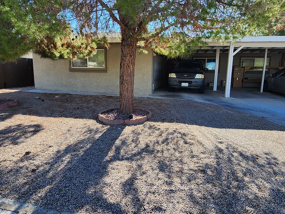 124 Prince Ln