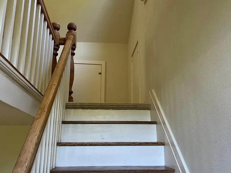 10214 SW Burton Dr — Photo 19