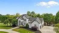 2nd image of 1424 Rosehill Dr
