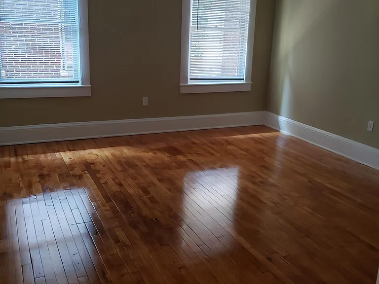 216 N Jefferson St — Photo 12
