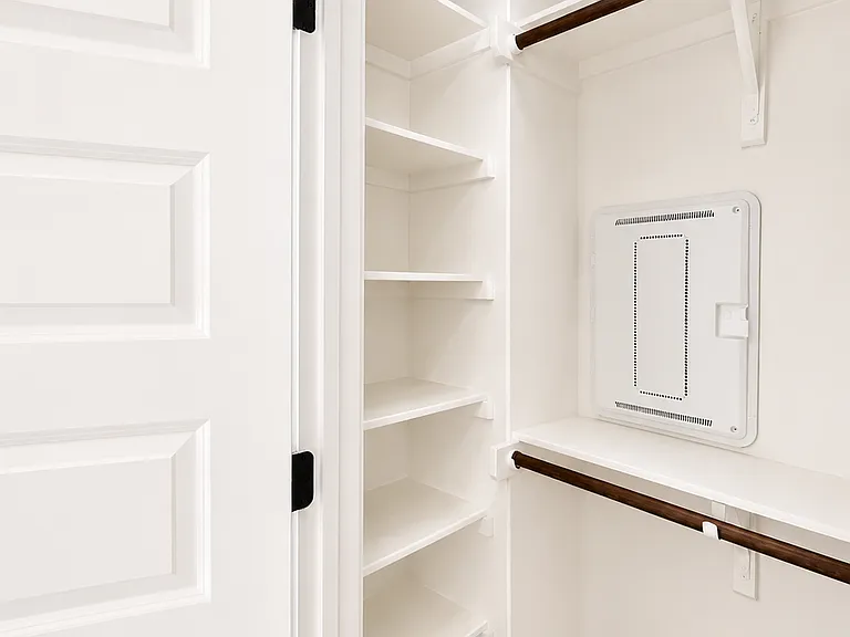 6016 Fairway St #2 Furnished Bedroom Suite 2 Closet