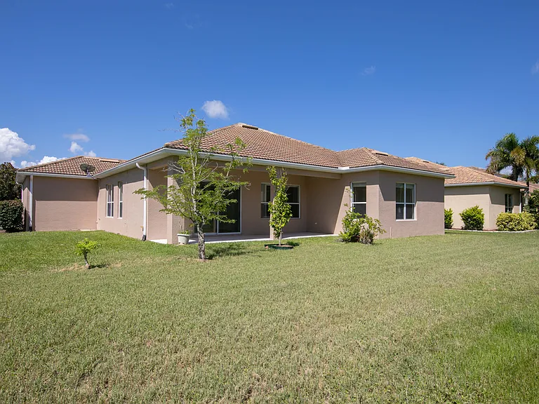 1679 Pinyon Pine Dr — Photo 16