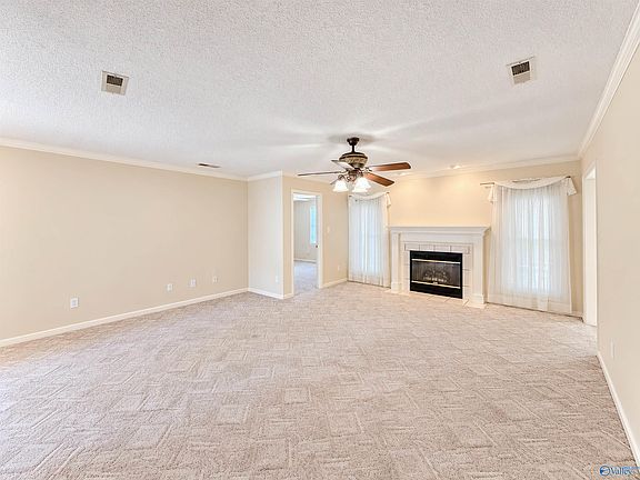 3rd image of 3005 Concord Ln SW