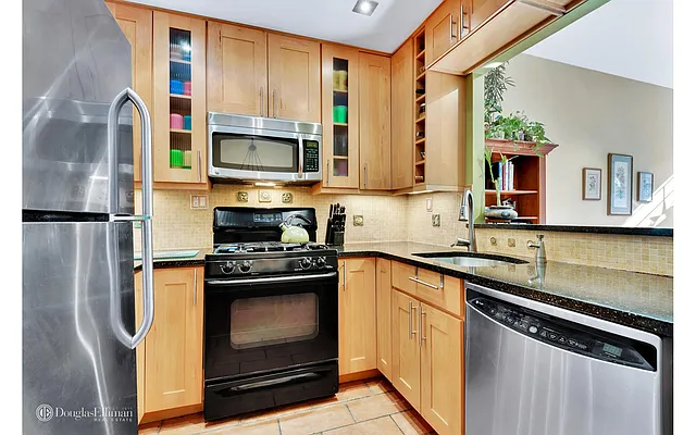 Sold by Douglas Elliman | media 3