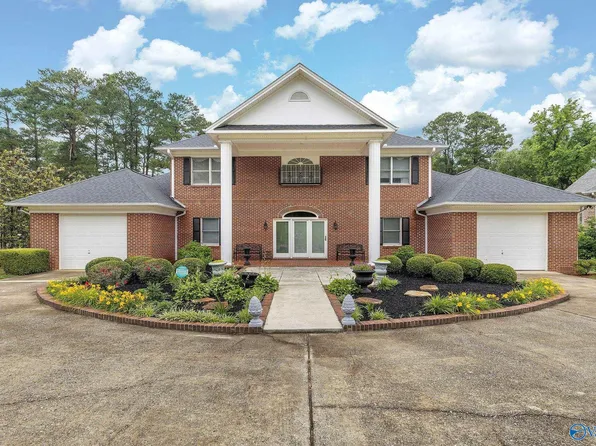 1365 Signal Point Rd, Guntersville, AL 35976