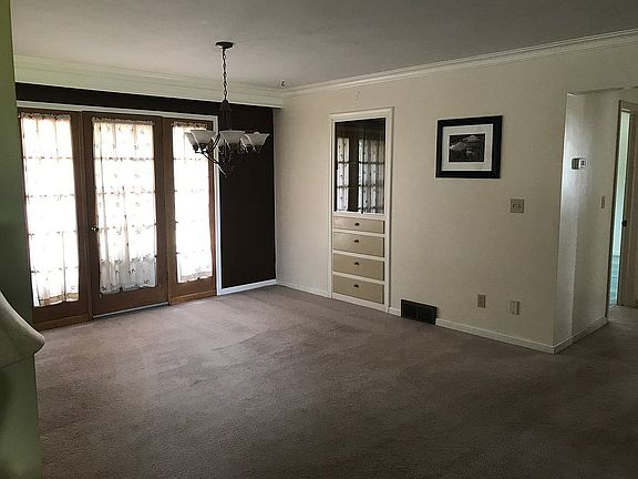 4th image of 5179 E Steele Ave