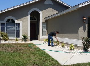 1618 Elk Spring Dr, Brandon, FL 33511