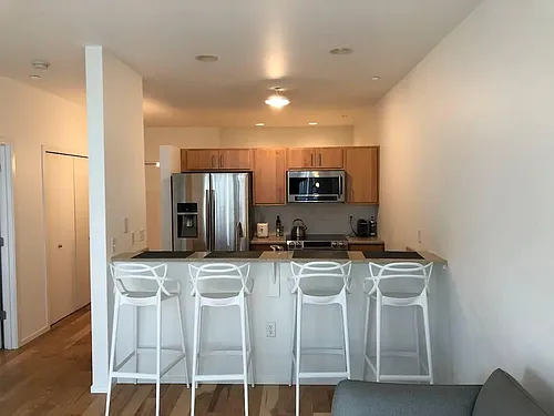 1125 NW 9th Ave Photo 1