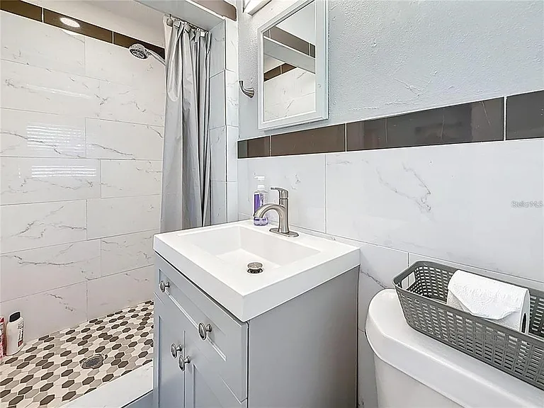 1408 Rogers St — Photo 21
