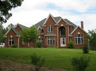 5909 Denton Rd, Thomasville, NC 27360