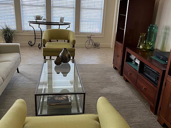 5th image of 1175 Roosevelt Way #32-205