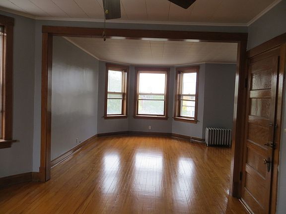 4th image of 2210 W Wilson Ave #3