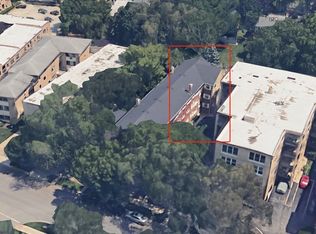 2147 Ridge Ave APT 2D, Evanston, IL 60201