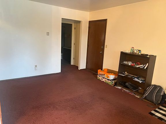 5th image of 4741 Cordova St APT 4