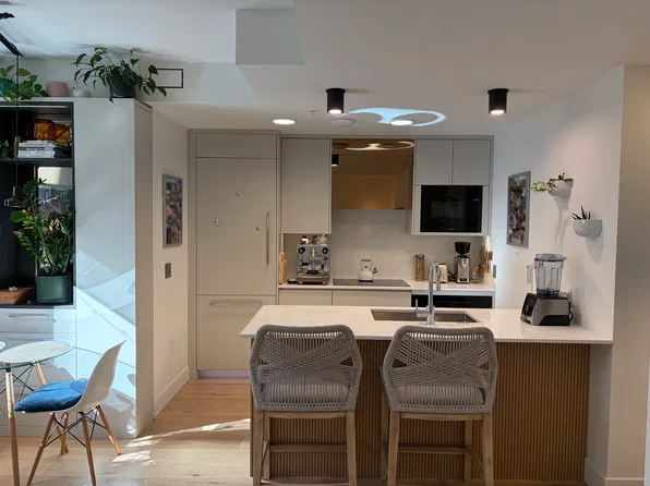 2366 Birch St #5, Vancouver, BC V6H 2T2
