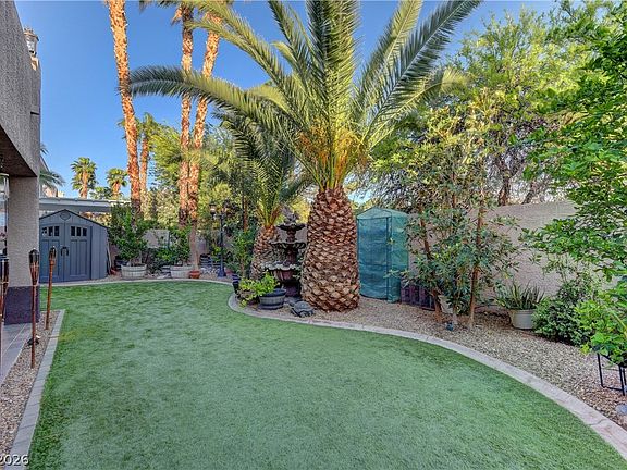 3rd image of 8839 La Manga Ave