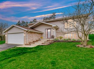 4330 Pinehurst Ct, Crown Point, IN 46307
