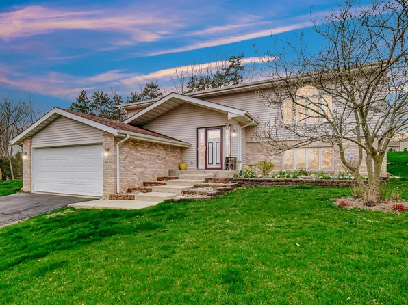 4330 Pinehurst Ct, Crown Point, IN 46307