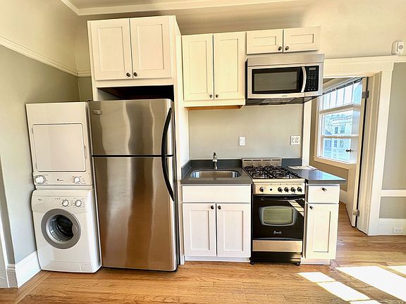 3rd image of 295-299 Guerrero St #7