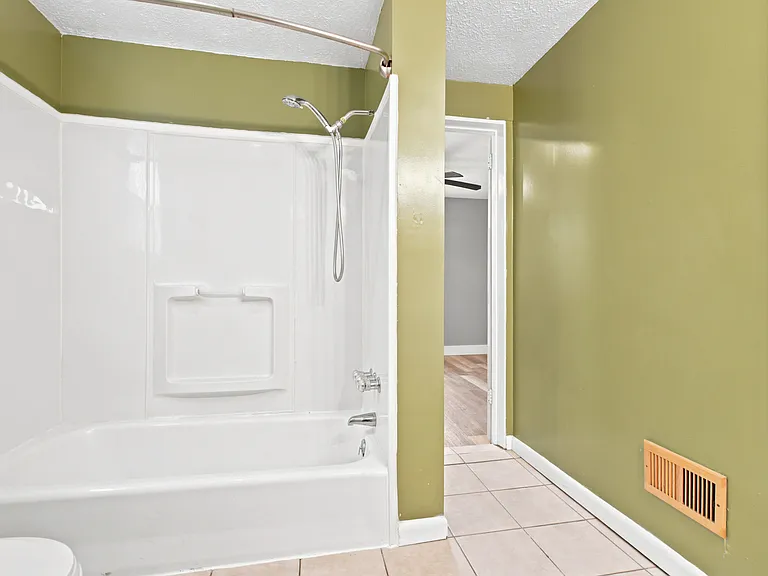 425 Iberia St #1 — Photo 15