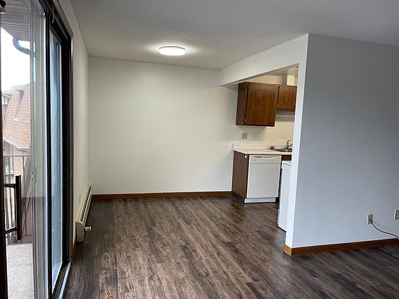 4th image of 480 E Oak Run Dr #10