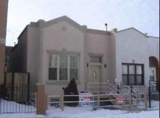546 N Artesian Ave, Chicago, IL 60612