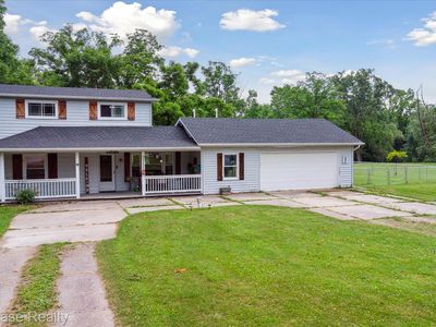 23500 Sans Souci St, Farmington Hills, MI, 48336