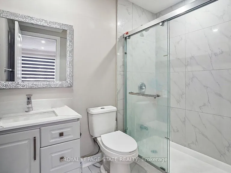 251 King St E #UPPER — Photo 12