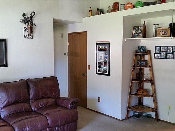 5th image of 9218 Gem Dr SE