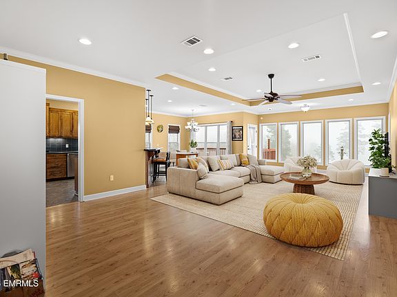 3rd image of 5297 Stonebriar Dr