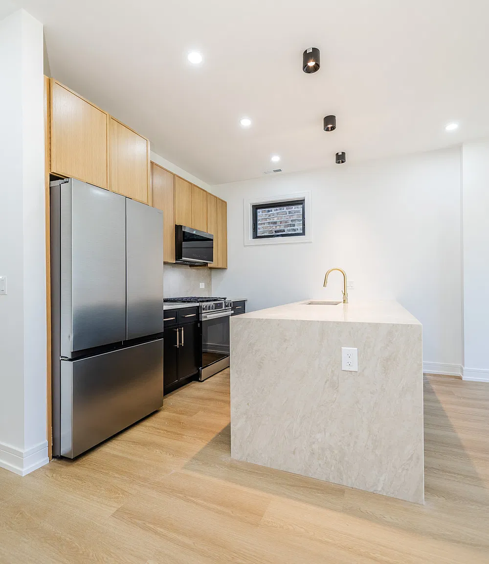 3 bed, 1750 sqft, $2,950 — Photo 3