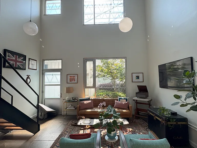 1661 La France St NE #407 — Photo 8