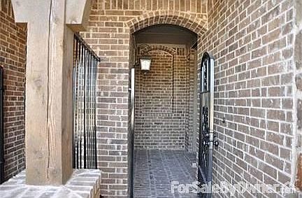1st image of 960 Brook Forest Ln
